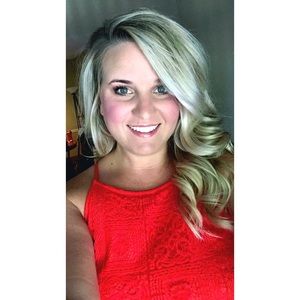 Meet your Posher, Kelsey